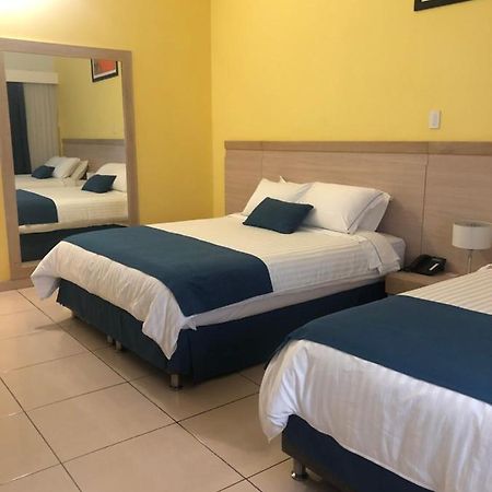 Hostel Paradise St Санта Марта Екстериор снимка