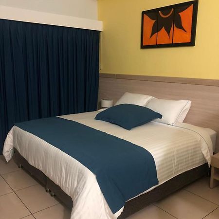 Hostel Paradise St Санта Марта Екстериор снимка
