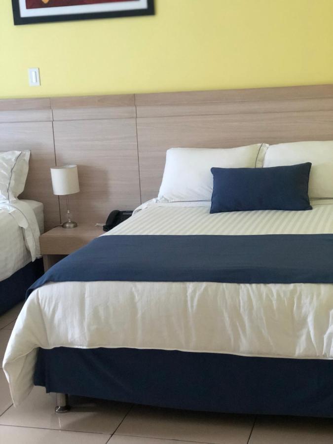 Hostel Paradise St Санта Марта Екстериор снимка