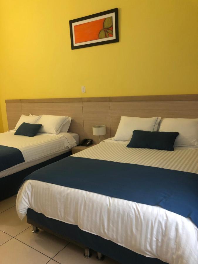 Hostel Paradise St Санта Марта Екстериор снимка