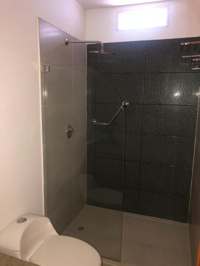 Hostel Paradise St Санта Марта Екстериор снимка