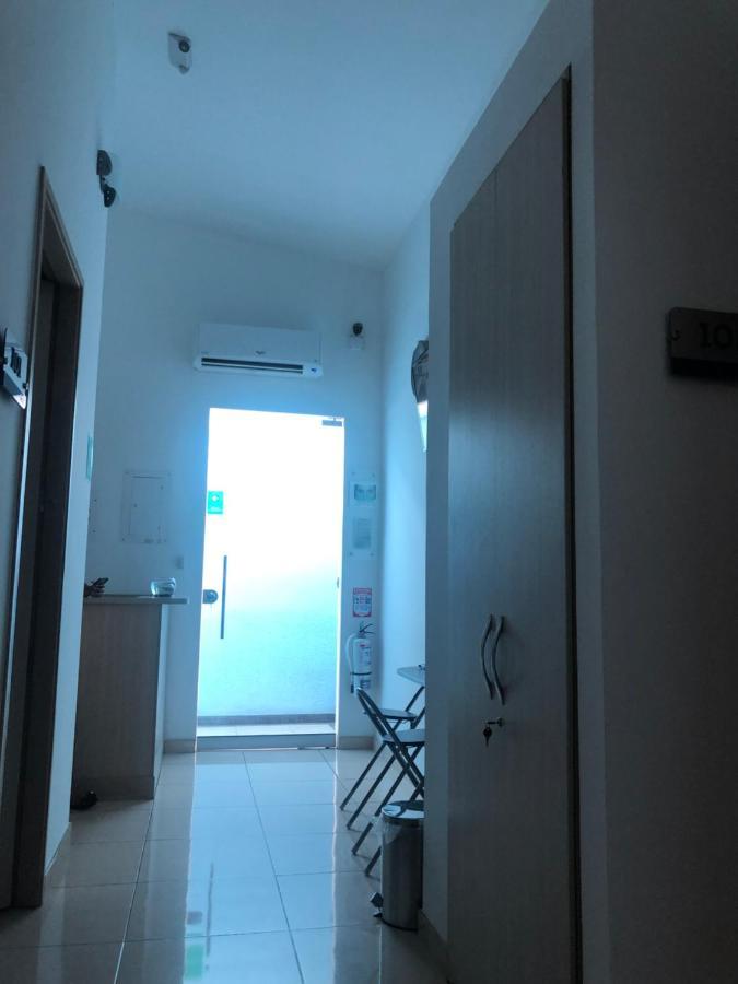 Hostel Paradise St Санта Марта Екстериор снимка