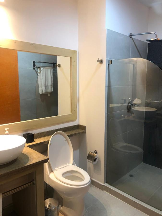 Hostel Paradise St Санта Марта Екстериор снимка