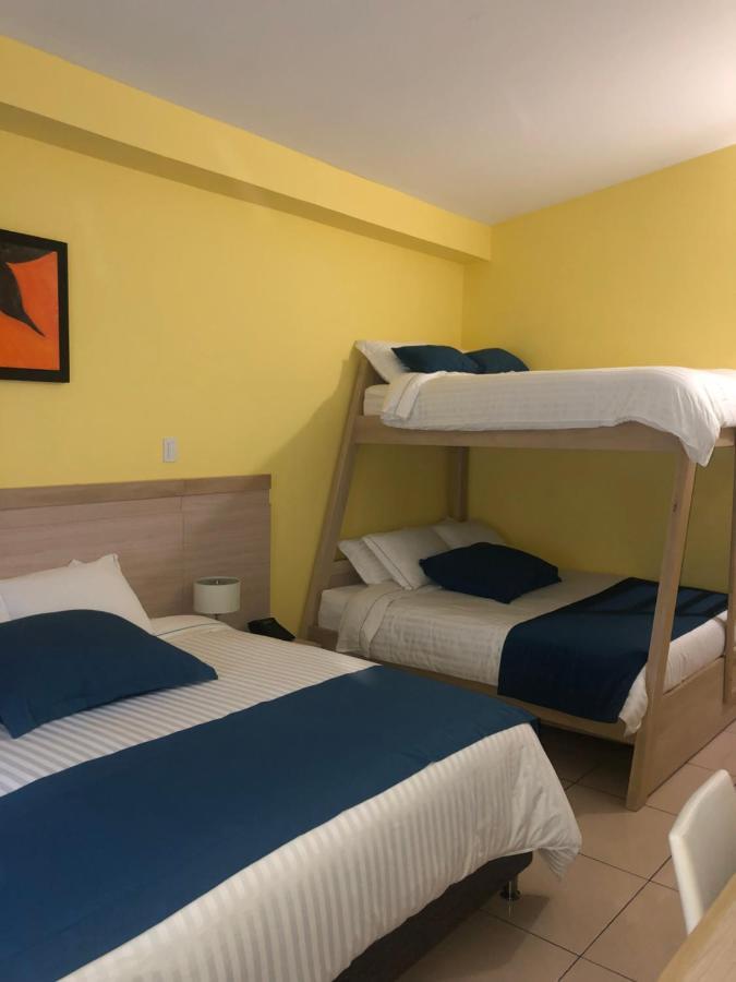 Hostel Paradise St Санта Марта Екстериор снимка